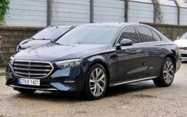 수원수입중고차 E-클래스 W214 E220d 4MATIC 매물 사진 20 - 2024/09 51,107km
