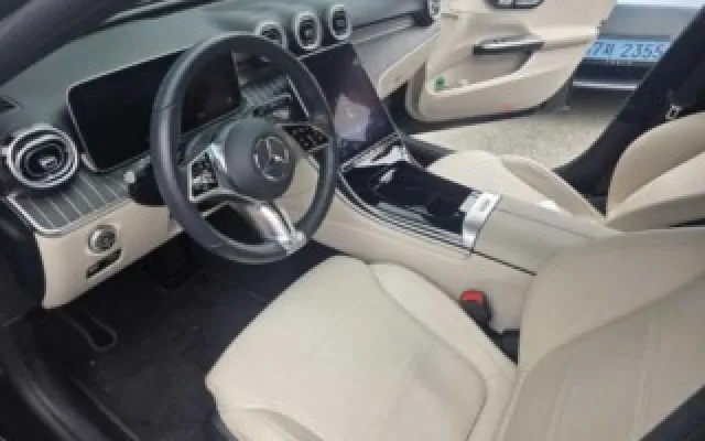 수원수입중고차 C클래스 W206 C300 4MATIC 아방가르드 매물 사진 7 - 2023/10 24,779km