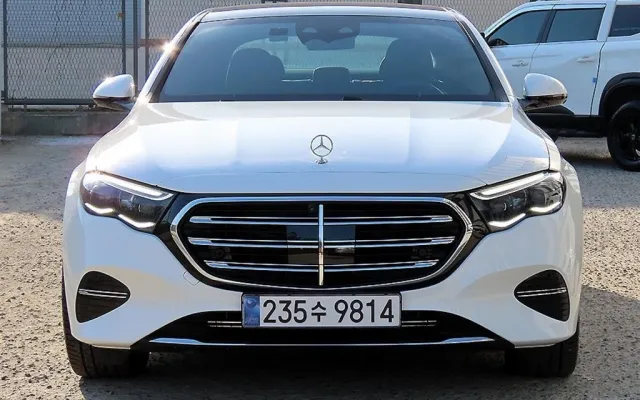 수원수입중고차 E-클래스 W214 E350 e 4MATIC 매물 사진 17 - 2025/05 9,782km